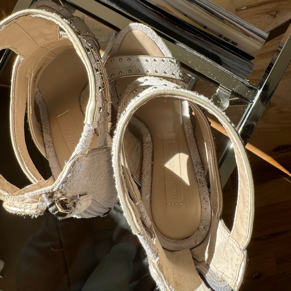 BCBGMARXAZRIA, Style MA-SNAKE SUEDE, size 6M, nude color. - Picture 4 of 7